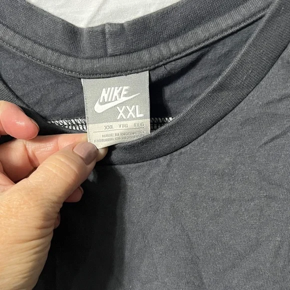 Nike Men's Short Sleeve Tee in Dark Gray and Light Gray - Picture 2 of 5